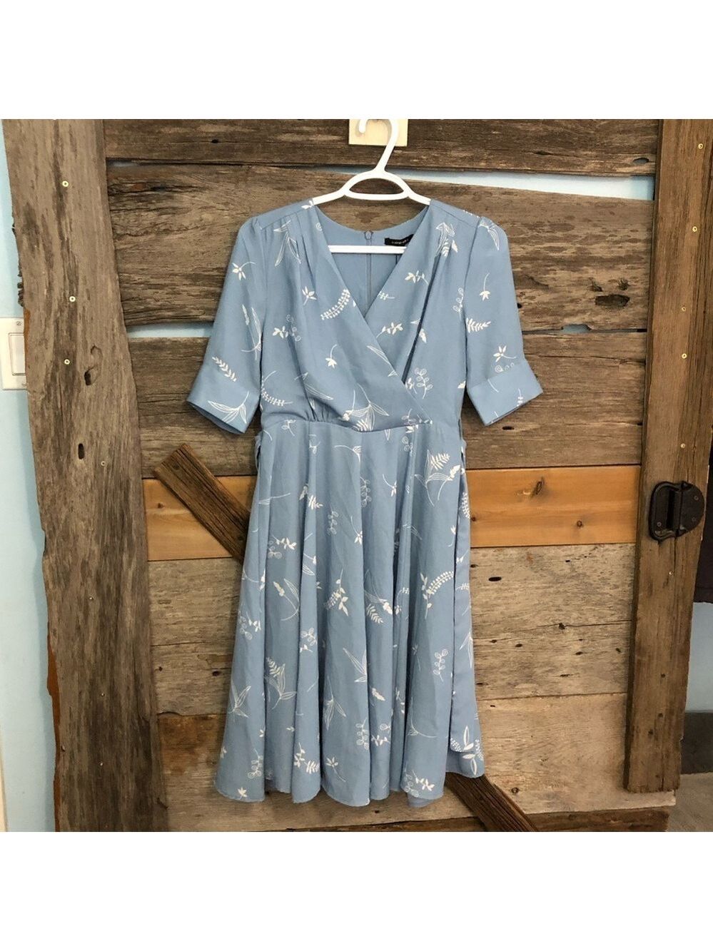 Wardrobe NWT Size XS Pale Blue Vintage Style Flowy Dress